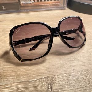 Black Gucci bamboo sunglasses